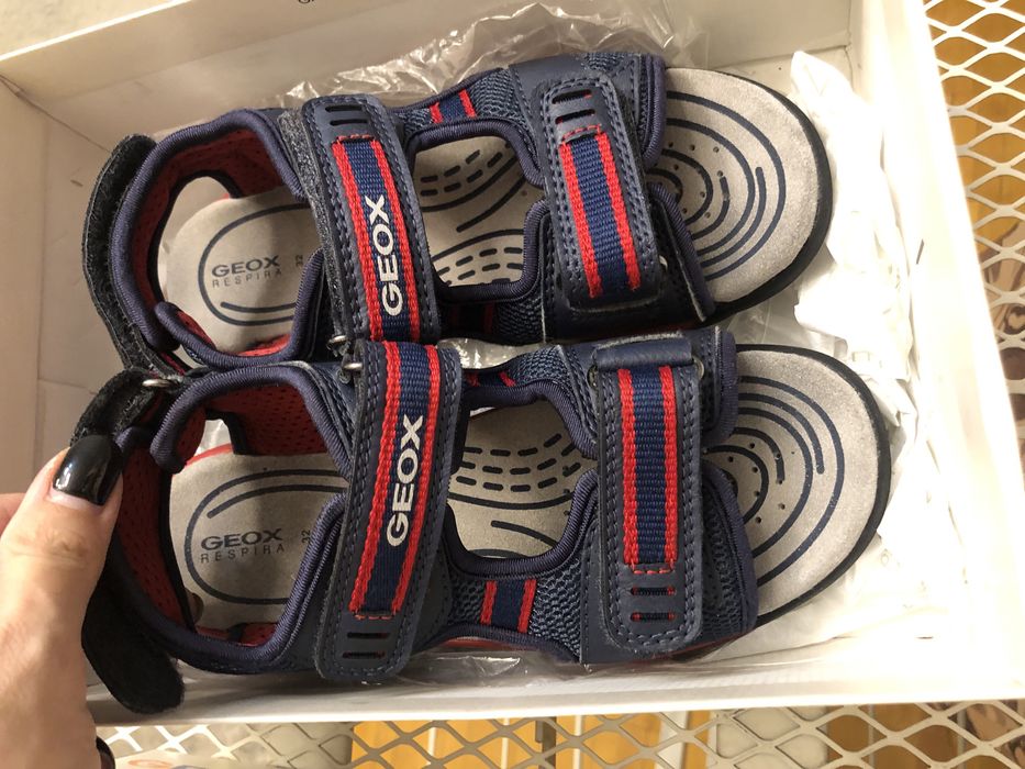 Сандали (Абая Манаса) новые 32р.