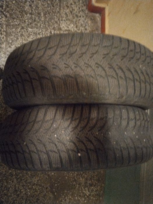 Продавам зимни гуми
