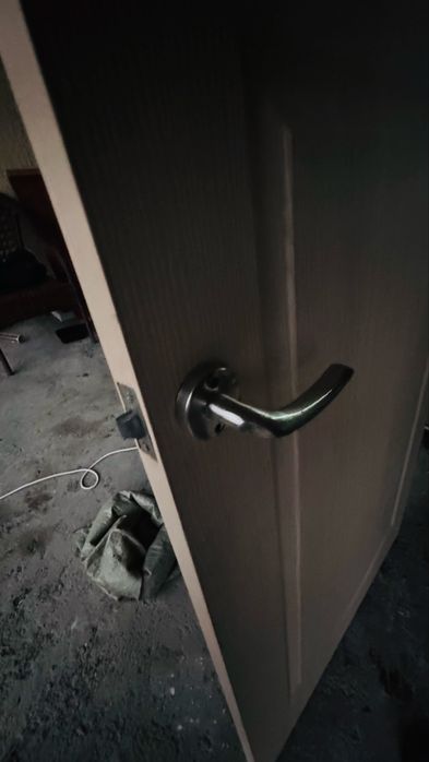 Дверь 3 штук в наличий