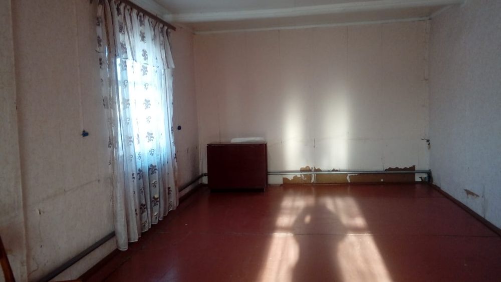 Продам 4-х ком на разбор.