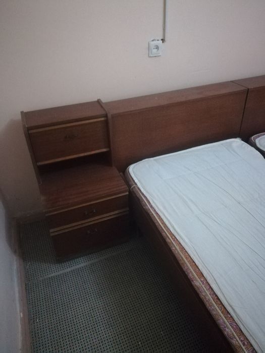 Продаётся спальный гарнитур
