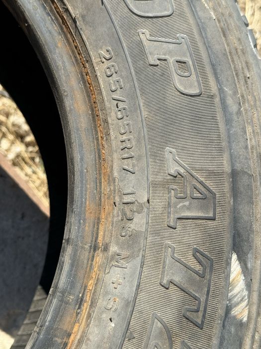 Шина в отличном состоянии 16/265/70
