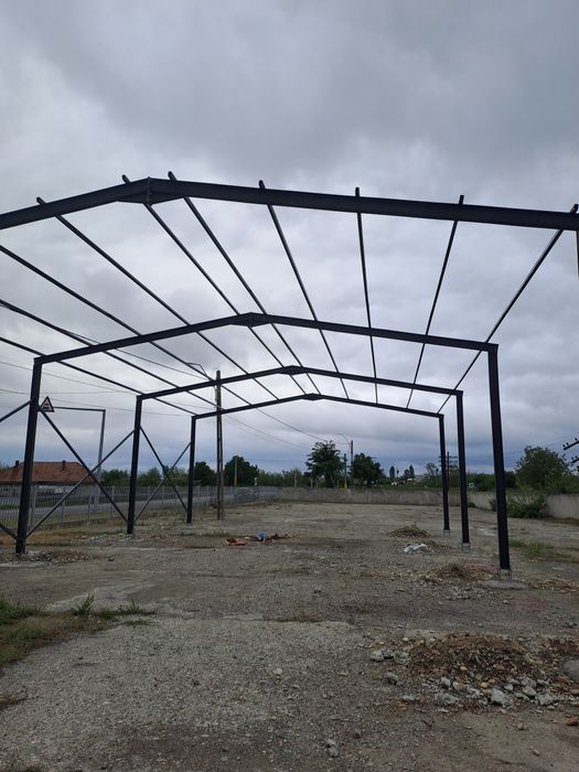 Vând hala metalica