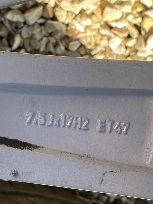 17 цола 5 х 112 мм Фолксваген Пасат , Голф , Туаран VW