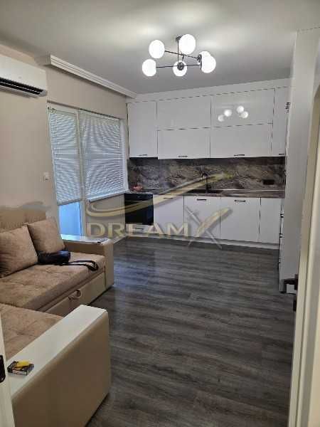 Тристаен апартамент под наем в Каменица 1! 71910787
