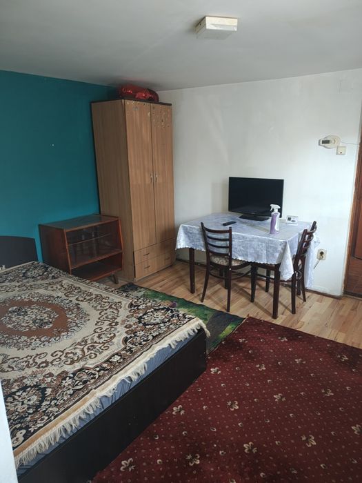 Garsoniera de inchiriat