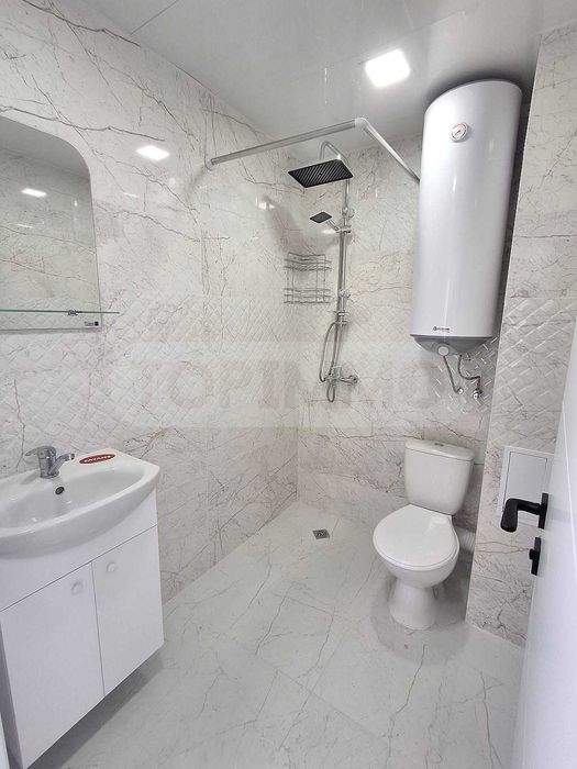 Продава се Двустаен апартамент в Варна, Младост 2 - 63 кв.м за 1518 €/кв.м - Снимка #9