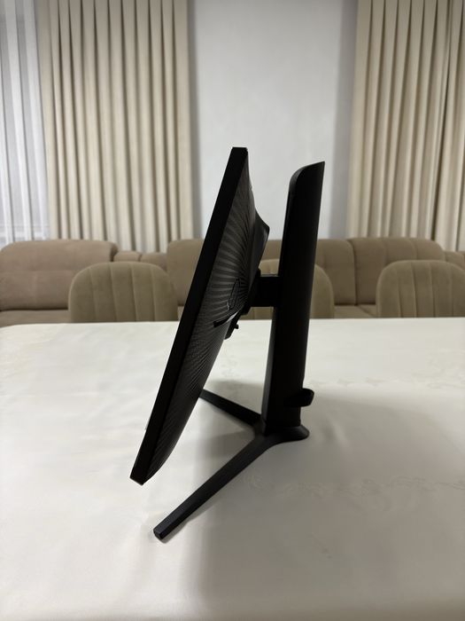 Монитор SAMSUNG S24AG300NI