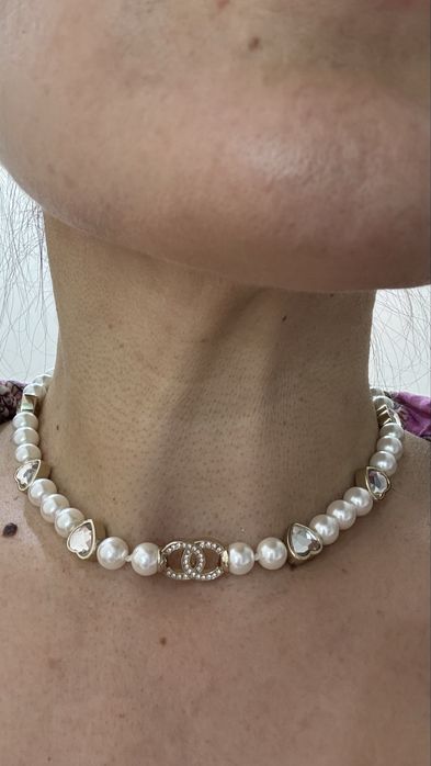 Сотуары и чокеры от Chanel