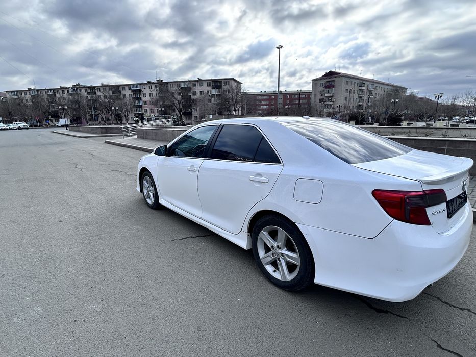 Тойота камри 2014 год