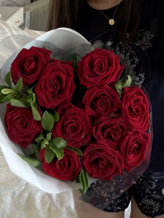 Метровые розы 11 штук