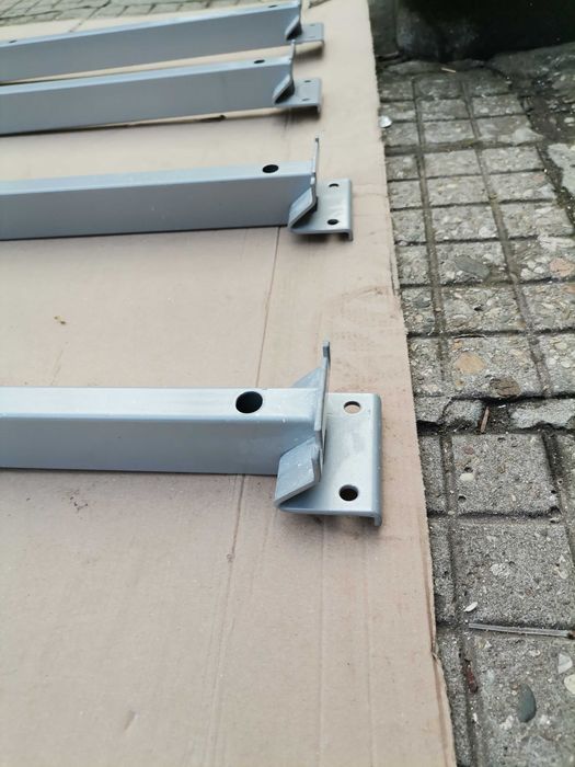 Метални подпори 138 см.