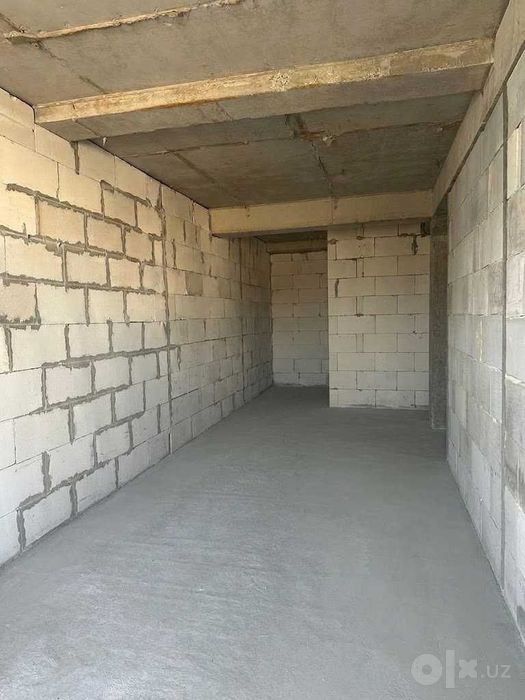 На Махтумкули продается своя новостройка 100 кв.м рядом с Livingood