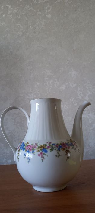 Продам  советский  кофейник  (ГДР).