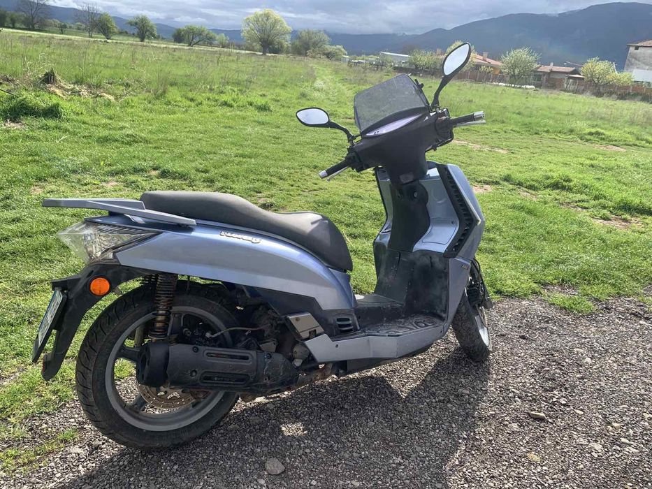 Скутер Kymco People 250