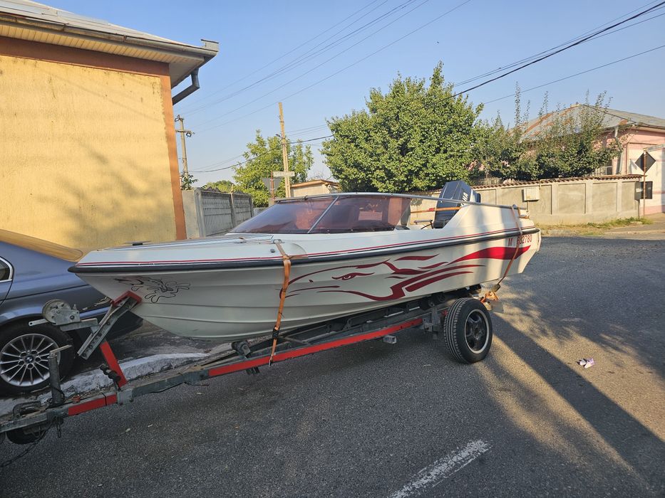 Barcă+motor+peridoc