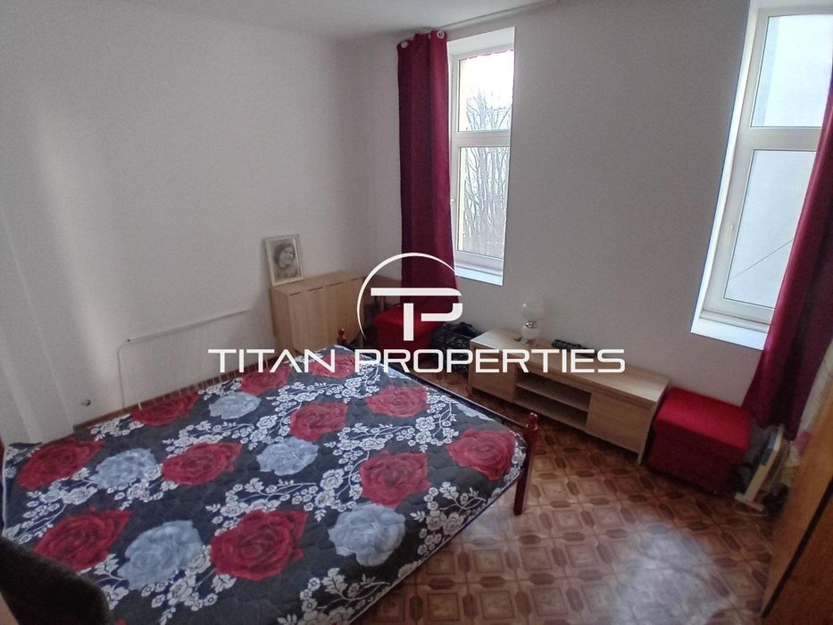 Дава се под наем Двустаен апартамент в Бургас, Център - 50 кв.м за 331.5 € - Снимка #3