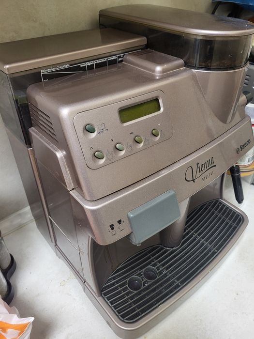 Кафе машина SAECO VIENNA