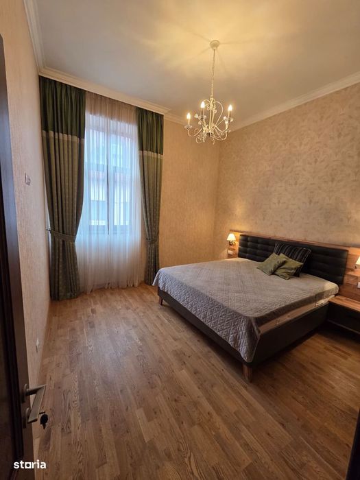 Vând apartament premium cu 2 camere, în centrul istoric, orașul de jos