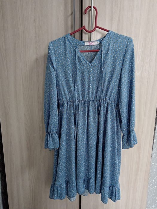 Женские вещи продам.