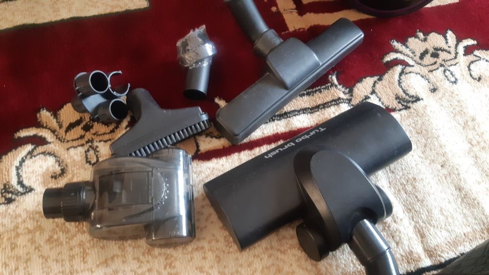 Продам пылесос срочно