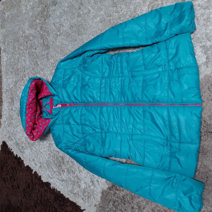 Продам демисезонную куртку