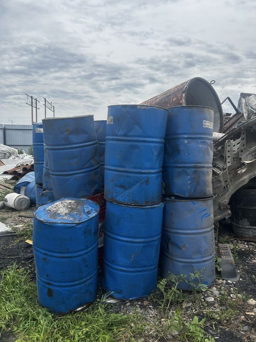 Бочки 200х литровые