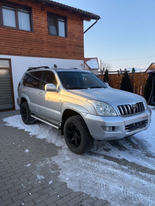 Toyota Land Cruiser J120 Autoutilitara