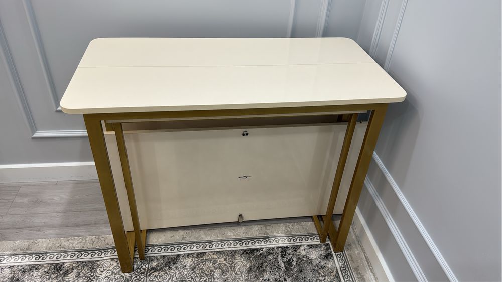 Стол трансформер.    Новый