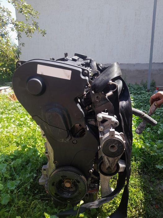 Продается двигатель на Фольцваген  Пассат В6