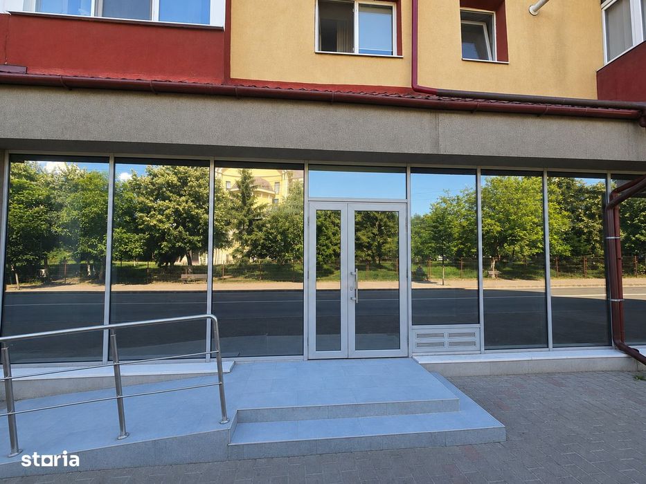 Inchiriere Spatiu Comercial Premium 113 mp | 7ml vitrina | Galata
