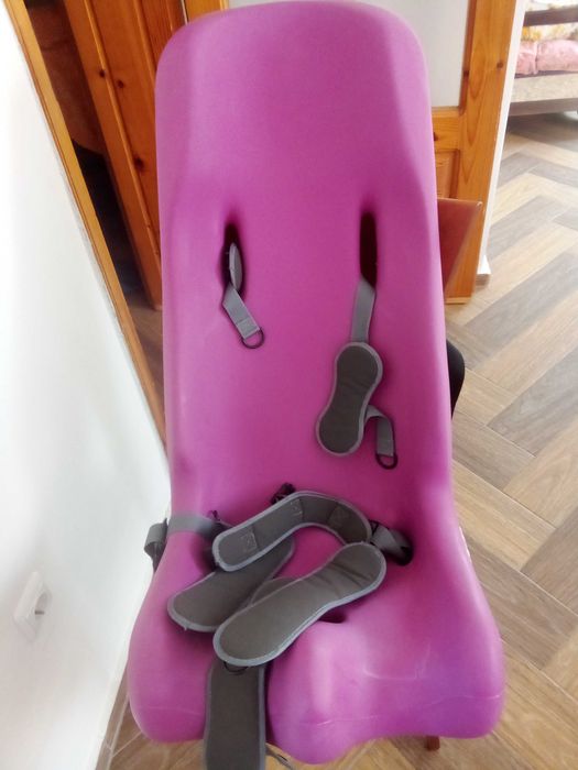 Продавам специален стол Soft-Touch Sitter User Manual.