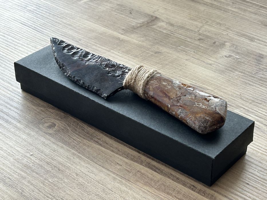 Лот обсидиан ножове с оникс дръжка