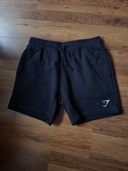 Gymshark панталоните и тениска M- L размер.