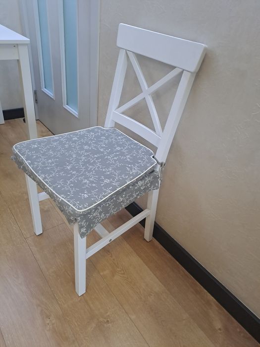 Възглавнички за столове.