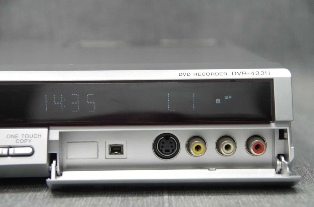 Inregistreaza filme - PIONEER HDD/DVD Recorder intrari DV-RCA