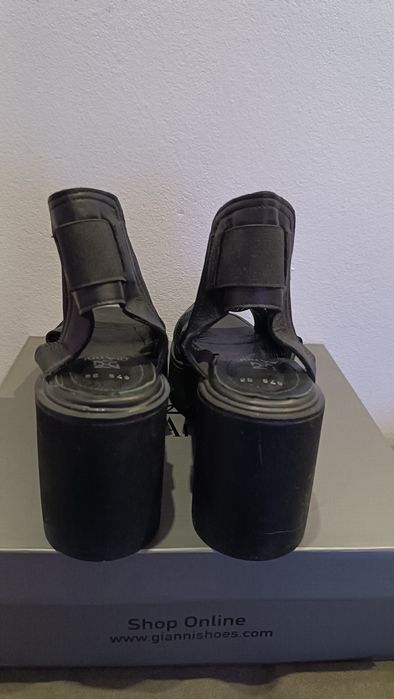 Чисто нови дамски Gianni