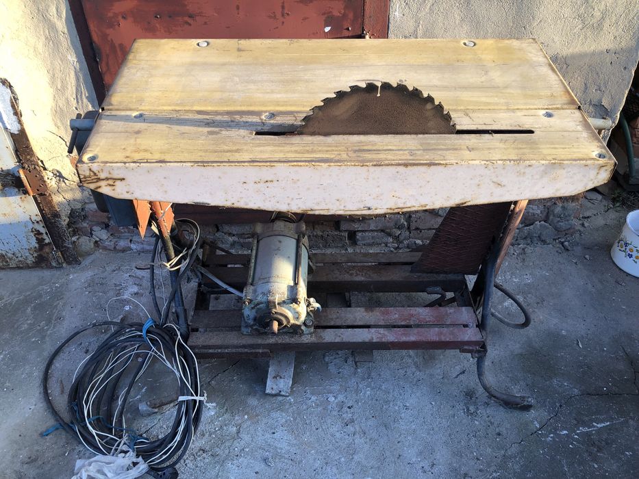 Циркуляпрная пила