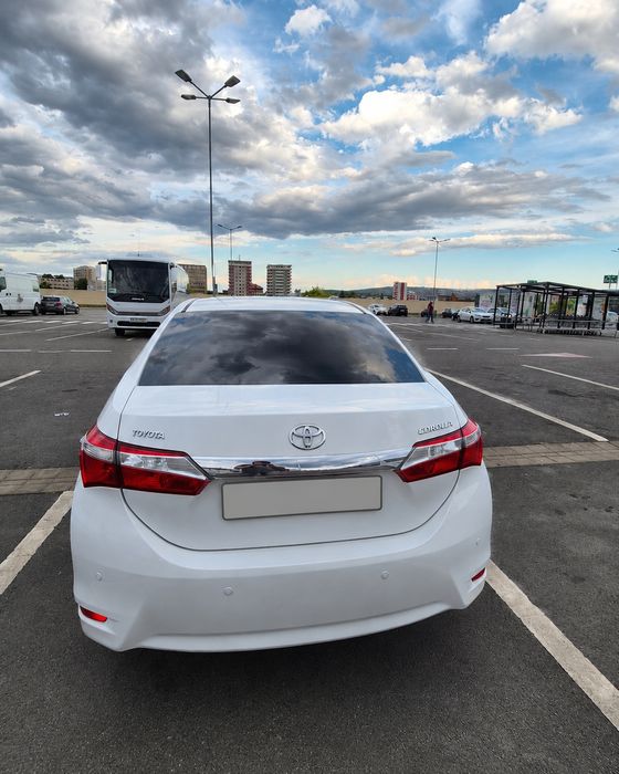 TOYOTA Corolla 2014 — imagine 2