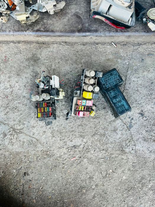 Блок предохранителей Митсубиси Галант 33 кузов 4G37