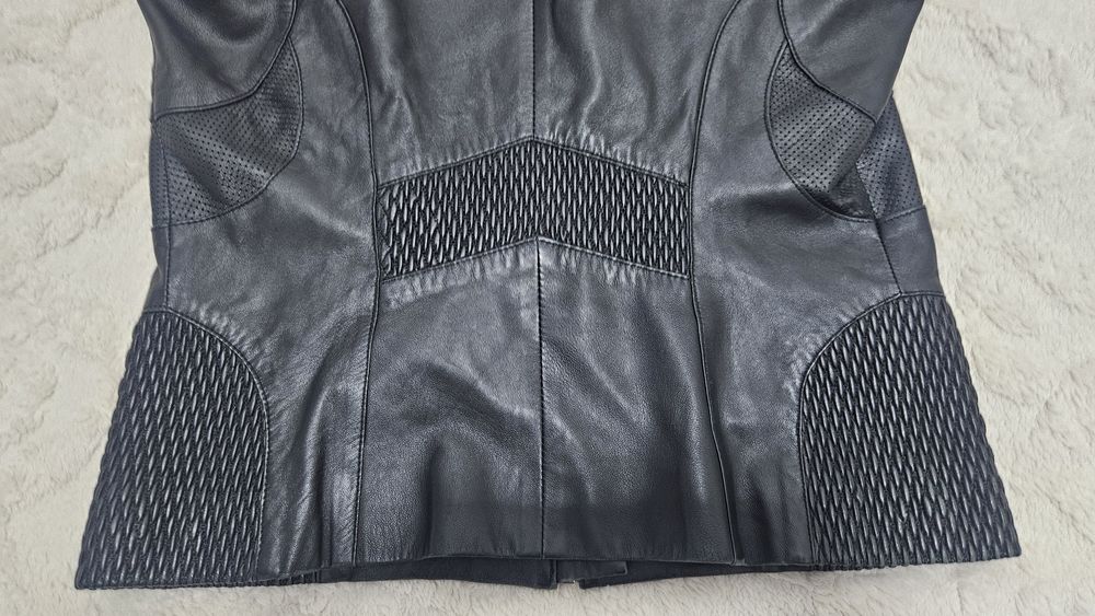 Стильная кожанная куртка