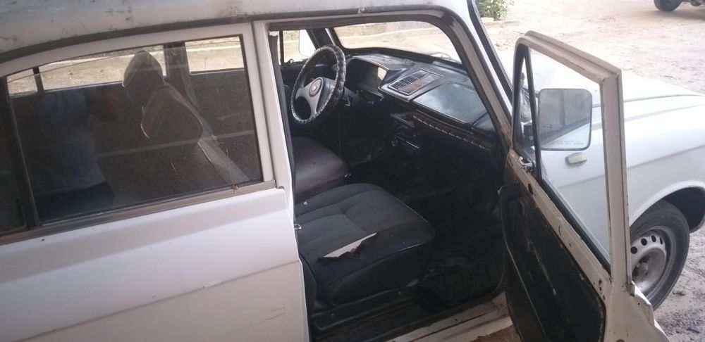 Moskvich 412 zapchastga sotiladi