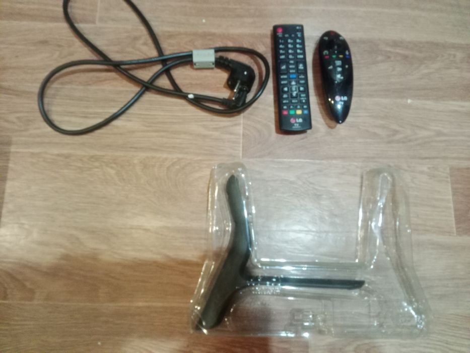 Телевизор LG продам