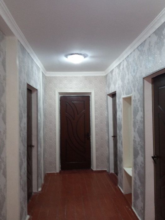 Товоксойда 8 сотикли ховли уй сотилади.