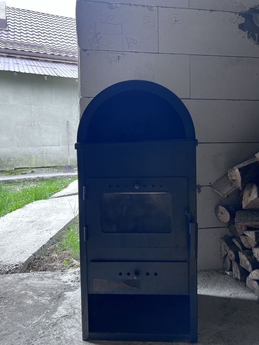 Semineu pe lemne ,9 kW
