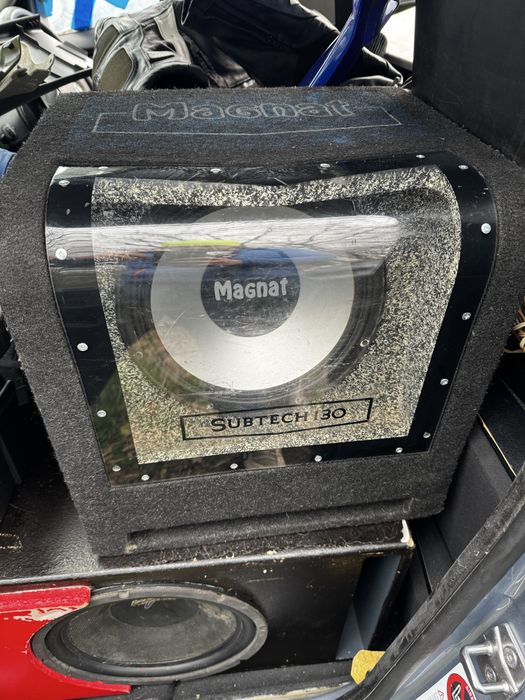 Vand subwoofer Hifonics. 1400W 500rms. 4 ohmi Magnat, Crunch, Blaupunckt Boss.