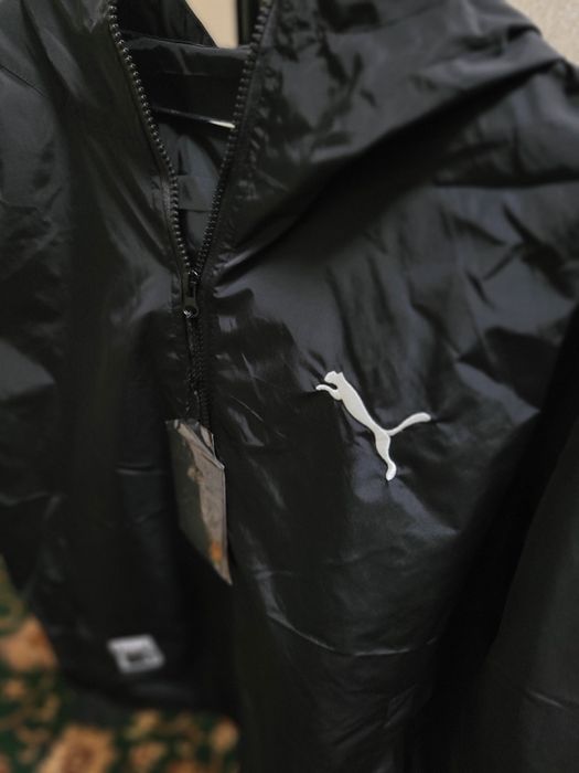 Продам ветровку Puma