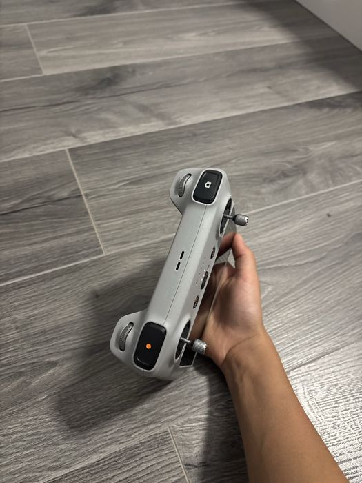 Drona dji Mini 3