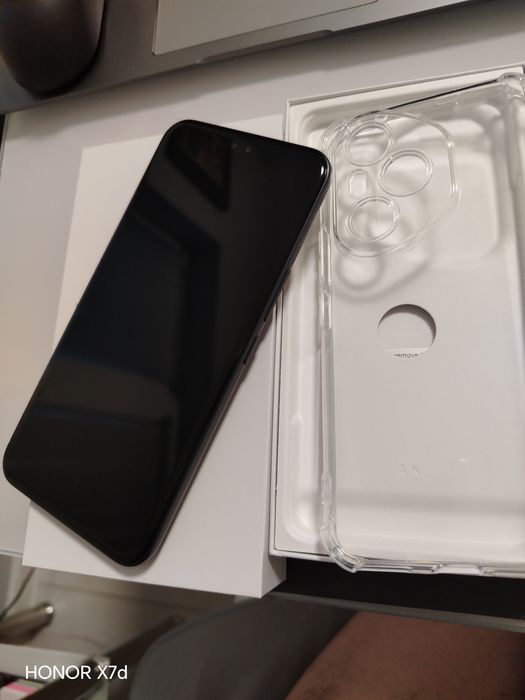 Продавам Honor 400 pro 12/512GB