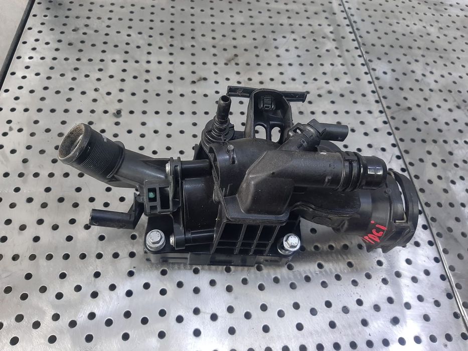 carcasa termostat 1.5 tdci  ztda ford focus 4 9818467880